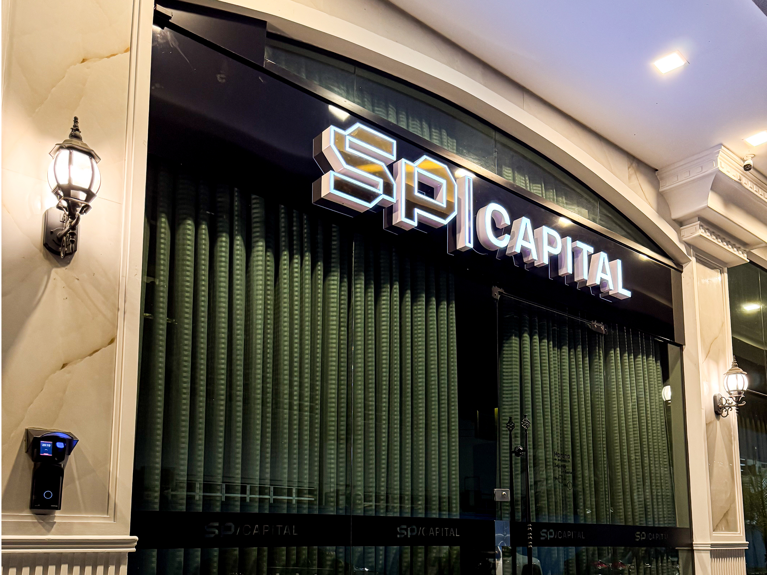 sp capital - 2560x1920